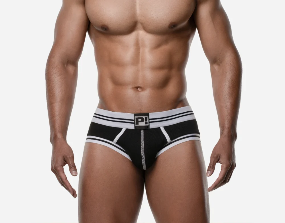 Round2 Black Backless Trunk